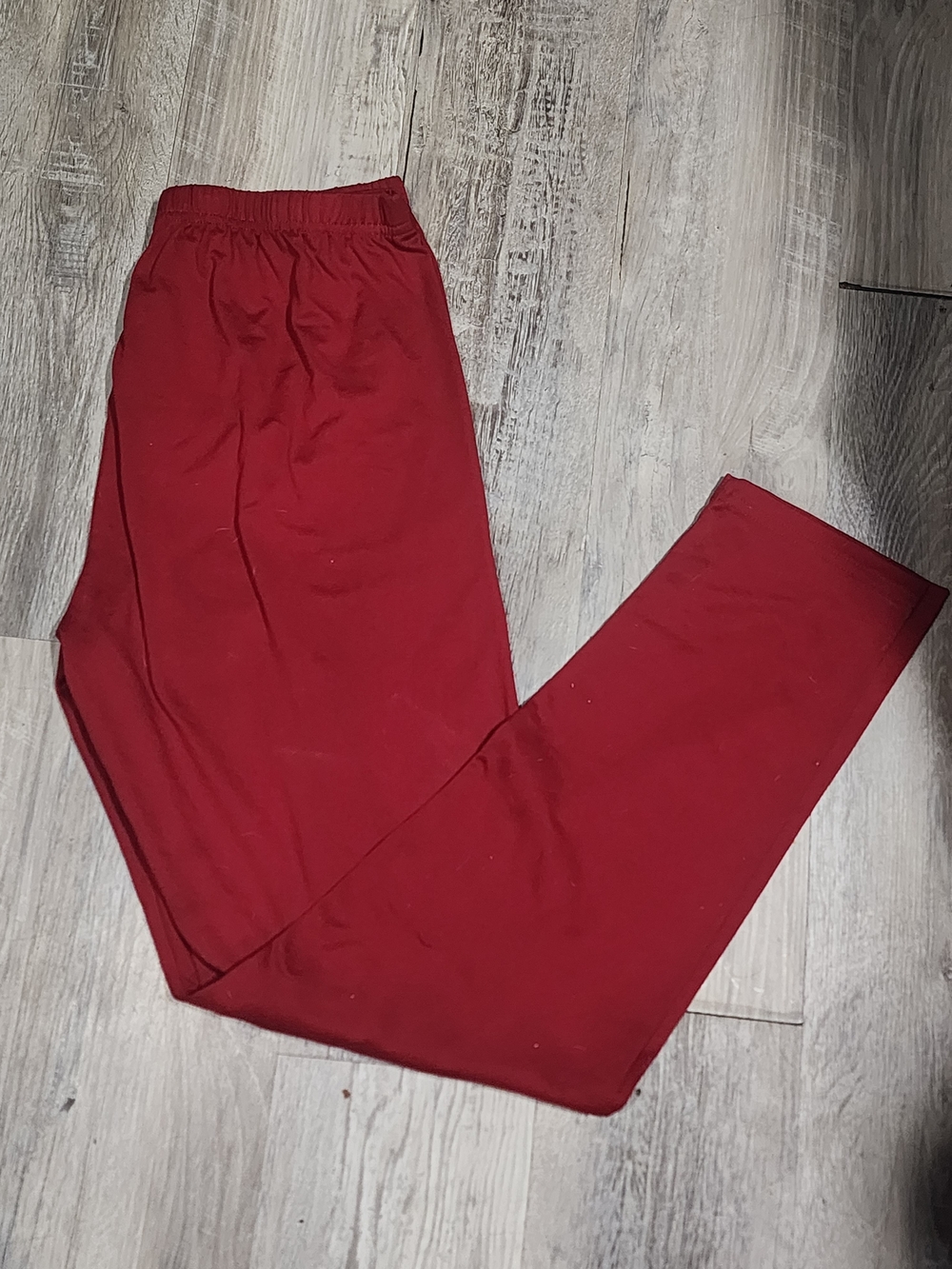 Women's Red Leggings - Classic Casual Fit